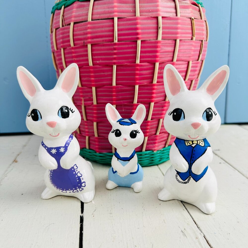 Vintage 70s Bunny Family Figurine Set,  Easter Bunny Decor, Rabbit Figurines